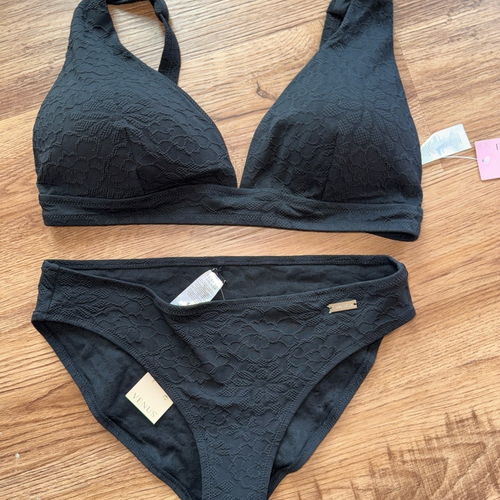VENUS Elegant Black Lace Bikini
